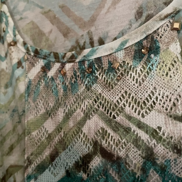 Woman top - Picture 3 of 5